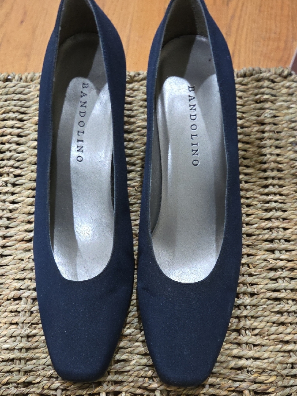 Bandolino Navy Square-Toe Women's Pumps
